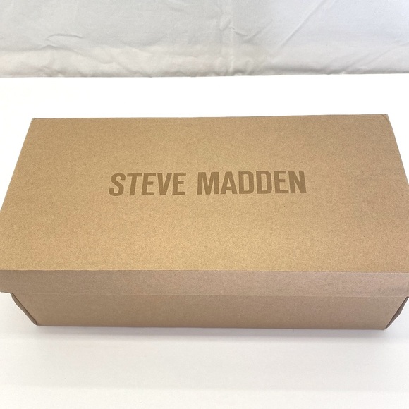 STEVE MADDEN NONII Clear/Pearl Embellished Sandals. Women's Size 7 - Picture 10 of 13